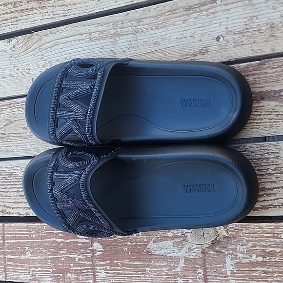 Michael Michael Kors Women Splash Slide Sandals NWOT - Picture 2 of 5